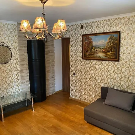 Vabaduse 43, * Narva-Jõesuu
